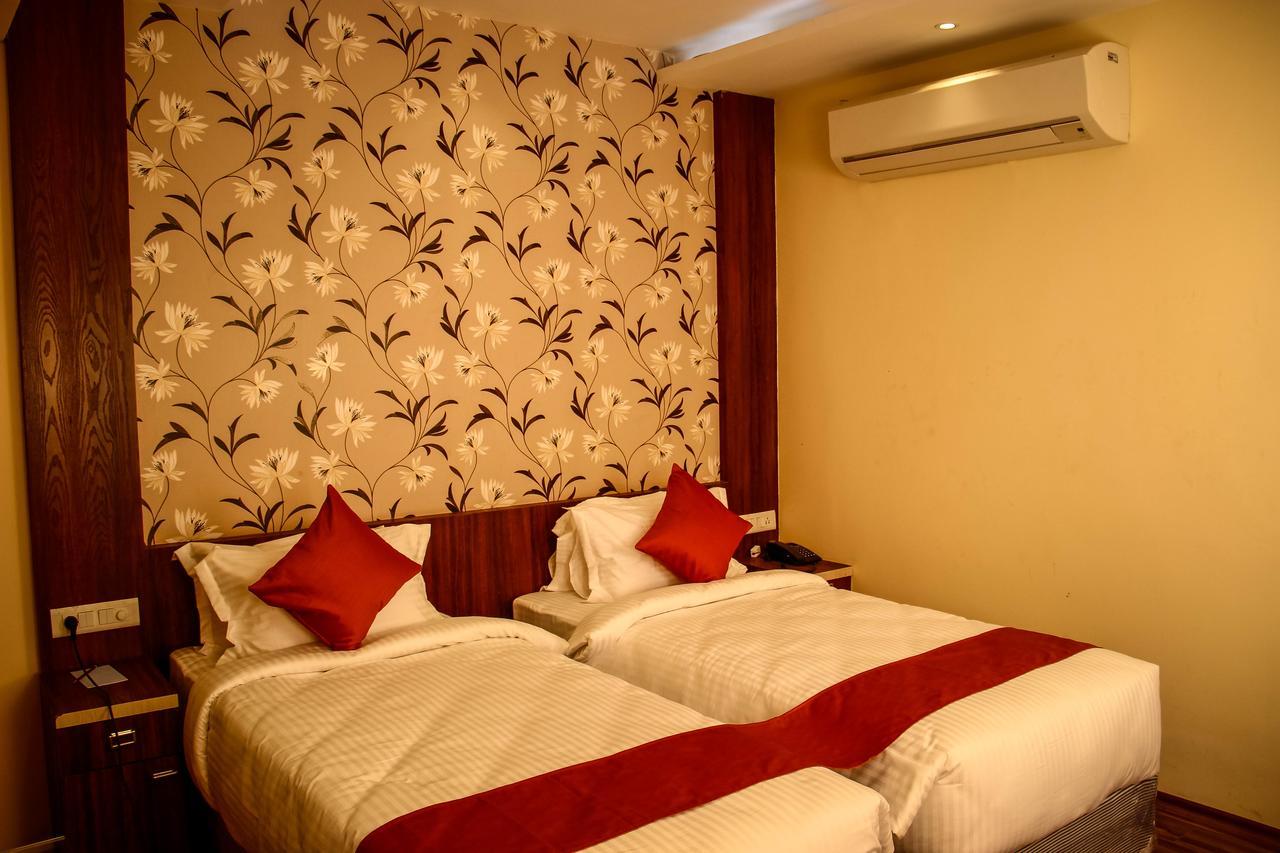 Hotel Regenta Larica